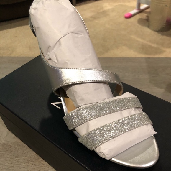 naturalizer taimi silver